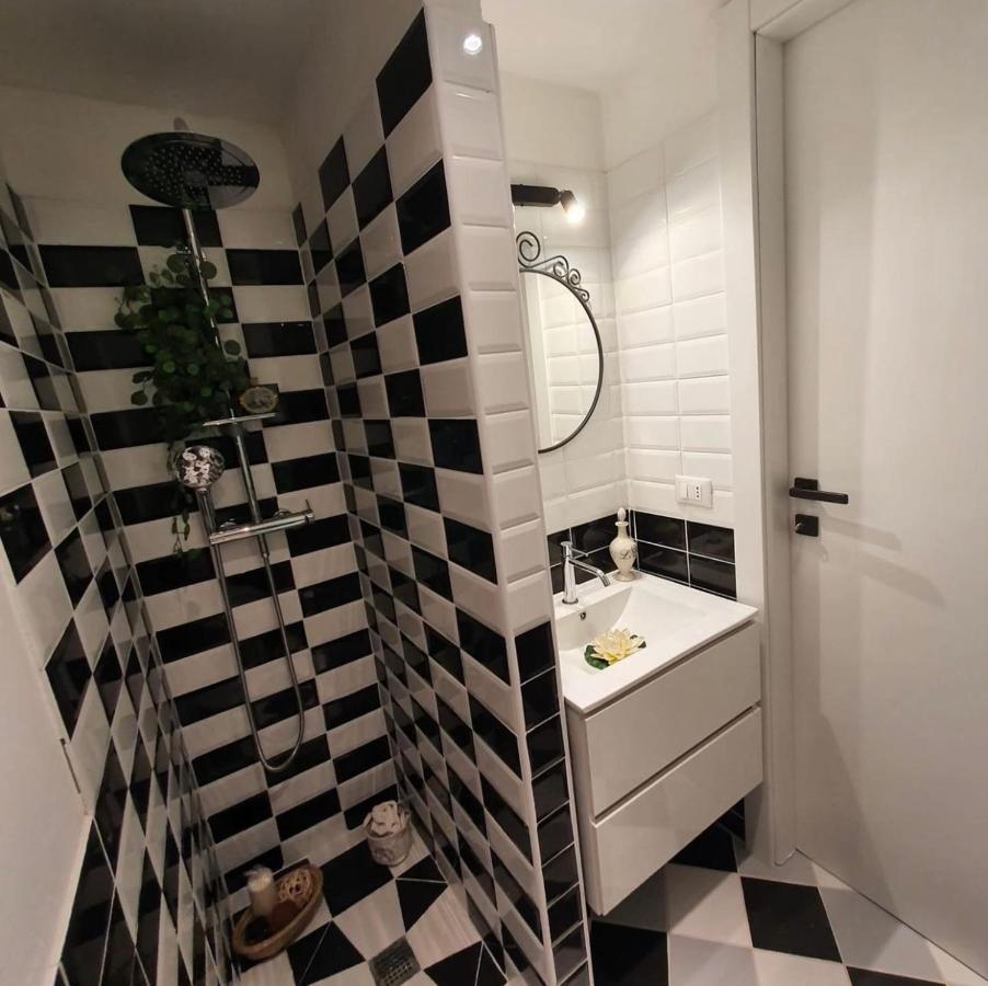 Casa Cimella, Un Nido Nel Cuore Del Porto Antico Cod Citra 010025-Lt-2629 Genua Exterior foto