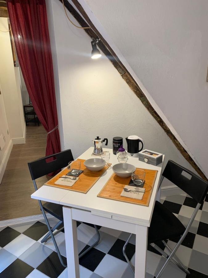 Casa Cimella, Un Nido Nel Cuore Del Porto Antico Cod Citra 010025-Lt-2629 Genua Exterior foto